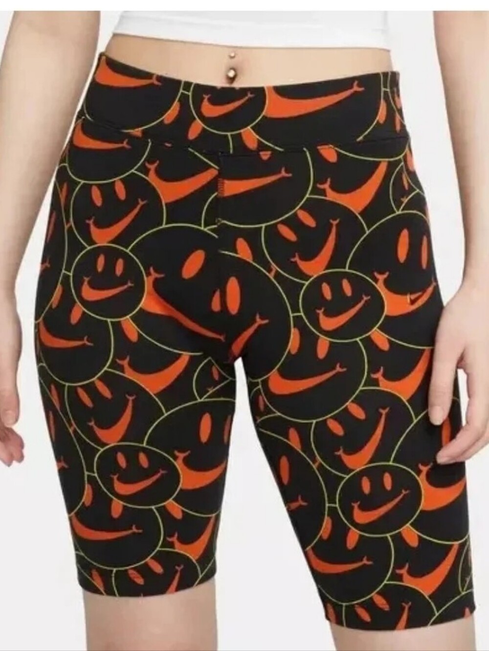 MWT! Nike Tight Fit Mid Rise Smiley Face Print Bike Exercise Shorts Size Medium